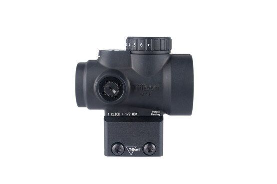 Red dot sight with absolute co-witness Picatinny mount.